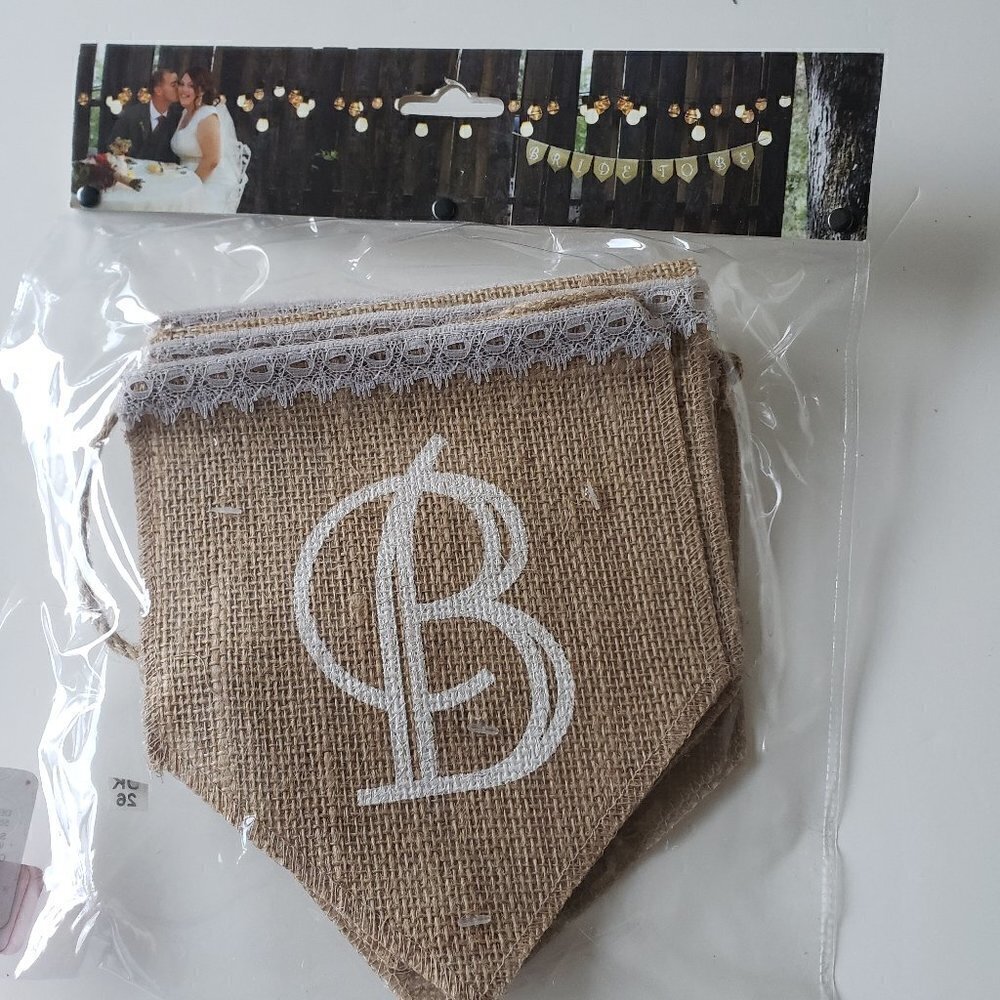 NWT - 72" "Bride to Be" Burlap Banner With Lace Trim - Bridal Shower